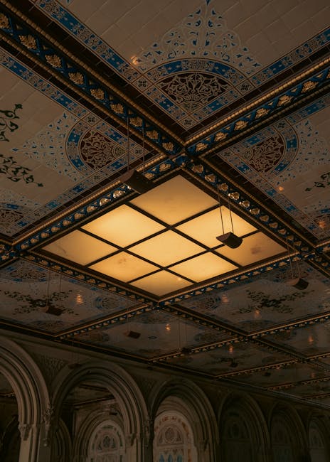 Ноутбук алдындағы заманауи әйелдер қауымдастығы